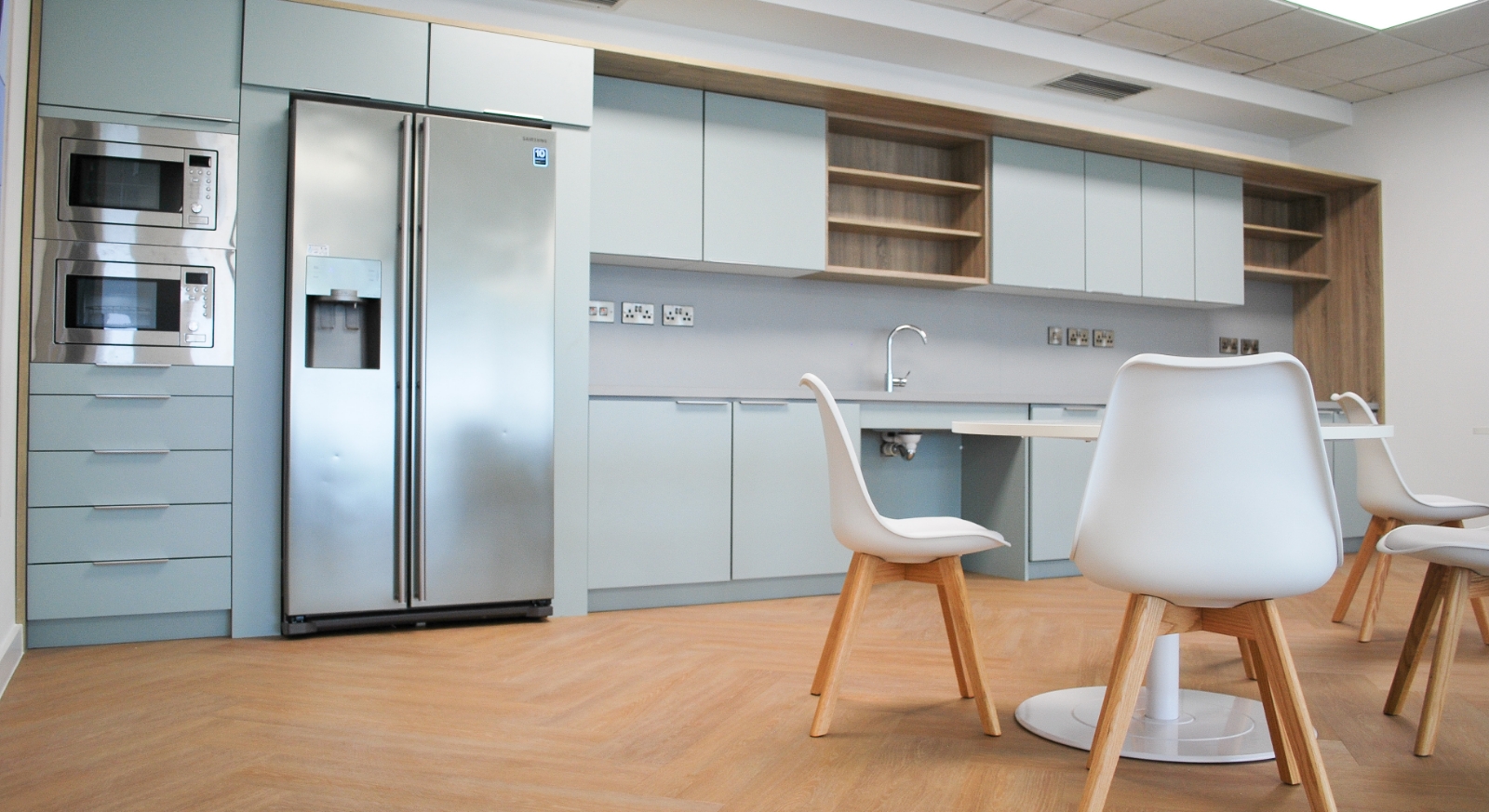 Dentsu - GC Fitout